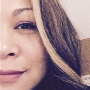 Meet your Posher, Eva